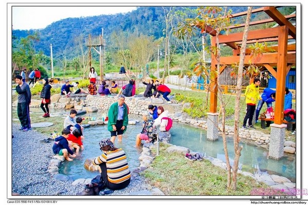 清水地熱公園(Qing-Shui Geothermal Pools)：2016宜蘭景點-清水地熱/重新營運/地熱煮蛋、玉米、地瓜/泡腳池