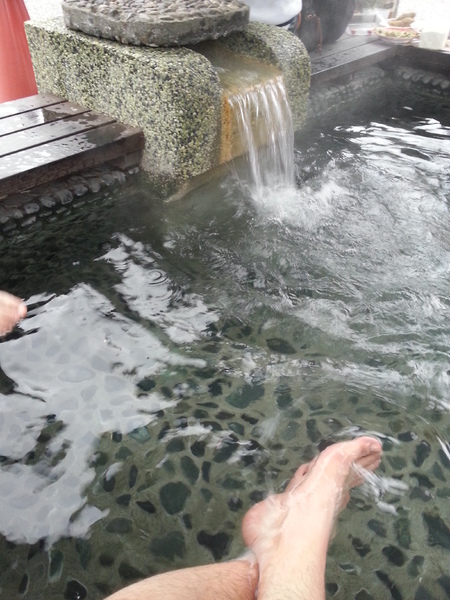 清水地熱公園(Qing-Shui Geothermal Pools)：宜蘭三星地熱公園煮玉米.免費溫泉可泡腳