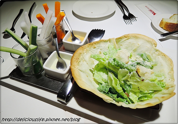 凱薩沙拉&蔬菜棒