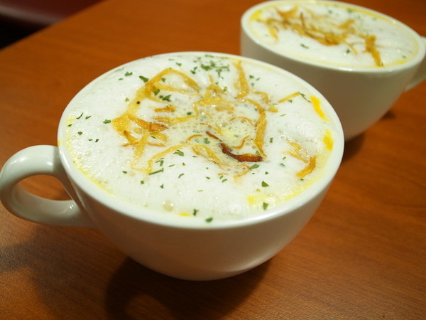 Vasa Pizzeria 瓦薩比薩(松車店)：＜台北｜松山｜比薩＞聖誕跨年大餐搶先吃～『瓦薩比薩(松車店)』