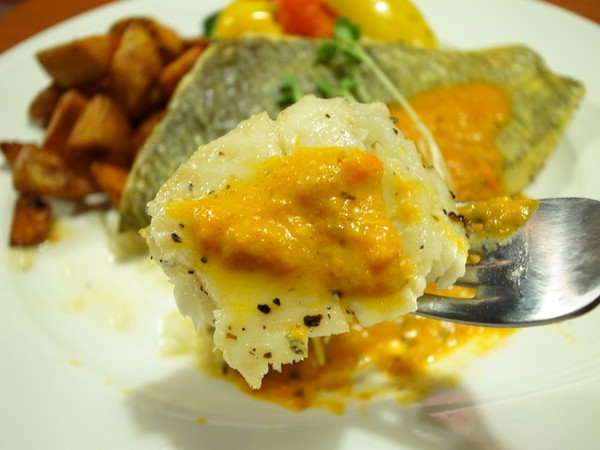 Vasa Pizzeria 瓦薩比薩(松車店)：＜台北｜松山｜比薩＞聖誕跨年大餐搶先吃～『瓦薩比薩(松車店)』