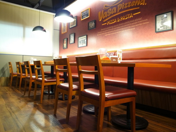 Vasa Pizzeria 瓦薩比薩(松車店)：＜台北｜松山｜比薩＞聖誕跨年大餐搶先吃～『瓦薩比薩(松車店)』