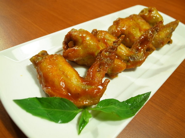 Vasa Pizzeria 瓦薩比薩(松車店)：＜台北｜松山｜比薩＞聖誕跨年大餐搶先吃～『瓦薩比薩(松車店)』