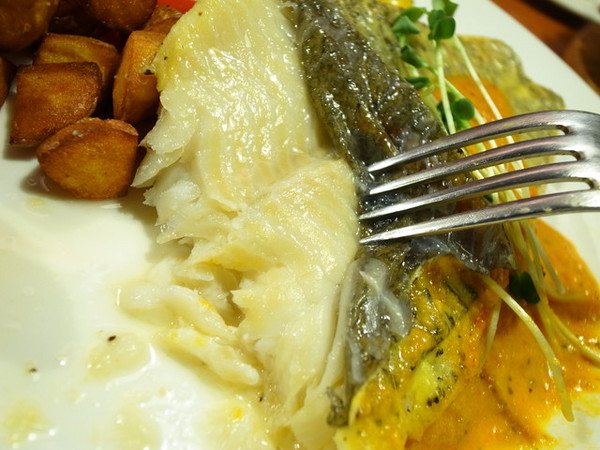 Vasa Pizzeria 瓦薩比薩(松車店)：＜台北｜松山｜比薩＞聖誕跨年大餐搶先吃～『瓦薩比薩(松車店)』