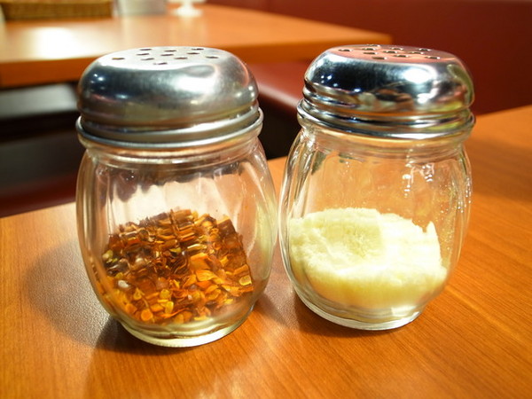 Vasa Pizzeria 瓦薩比薩(松車店)：＜台北｜松山｜比薩＞聖誕跨年大餐搶先吃～『瓦薩比薩(松車店)』