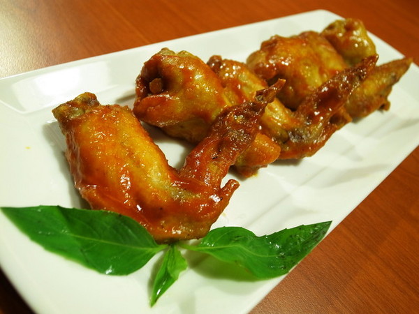 Vasa Pizzeria 瓦薩比薩(松車店)：＜台北｜松山｜比薩＞聖誕跨年大餐搶先吃～『瓦薩比薩(松車店)』