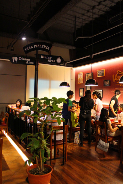 Vasa Pizzeria 瓦薩比薩(松山車站店)：[台北]手工美味創意披薩 松山車站店-Vasa Pizzeria 瓦薩比薩