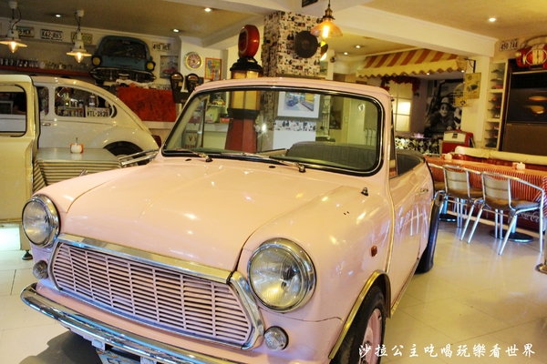 PS BUBU汽車餐廳：士林天母『PS BUBU汽車餐廳』寵物友善/義式主題餐廳/附完整菜單