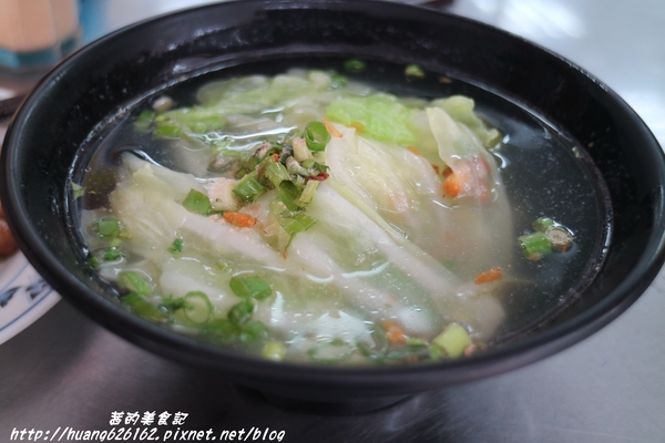 頂味執餃:【新北三重區】三重巷弄美食『頂味執餃』捷運菜寮站