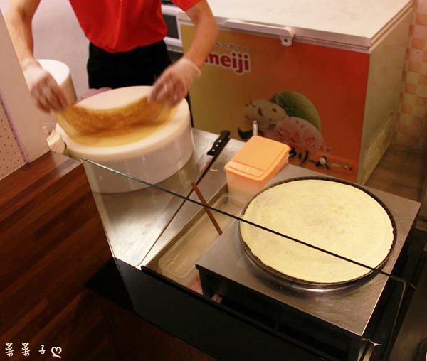 FUN Tower日式可麗餅：[台南東區] 魅惑人心的日式可麗餅 ♥『FUN TOWER』♥ 軟綿綿甜蜜蜜的初戀滋味