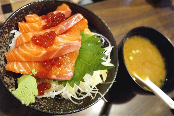 古亭魚壽司：【古亭魚壽司】  一連二訪，除了鮭魚親子丼更推薦的鮮美單品現身！