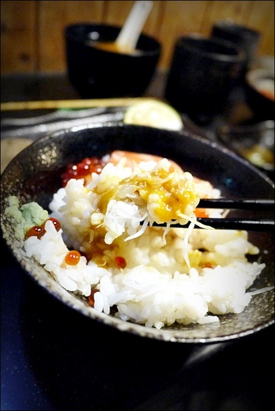 古亭魚壽司:台北古亭。魚壽司 油花超美!對海鮮挑嘴的人客歡迎來