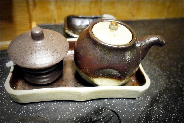 古亭魚壽司:台北古亭。魚壽司 油花超美!對海鮮挑嘴的人客歡迎來