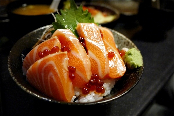 古亭魚壽司:台北古亭。魚壽司 油花超美!對海鮮挑嘴的人客歡迎來