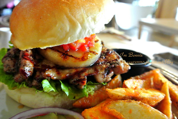 cm20131016___6ec9450f144c5f5312f3ec836a4