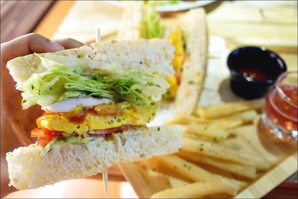 奈野咖啡2號店：台北古亭。奈野咖啡2號店 商業午餐首選！道道好吃不踩雷