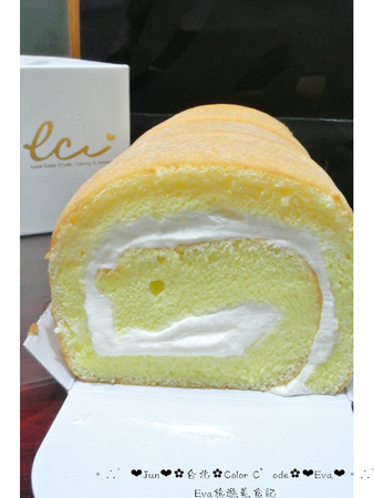 Color C'ode:【食記-邀約】oO。台北 Color C'ode 北海道極純鮮乳捲 食記、必吃、美食 一間傳遞幸福的甜點店,用料極其實在~!。o○。