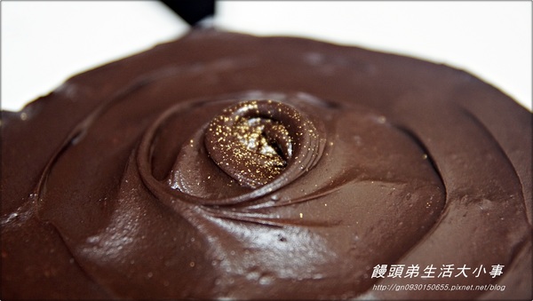 Color C'ode:【宅配】黑色經典巧克力蛋糕♪♪Color C'ode♪♪