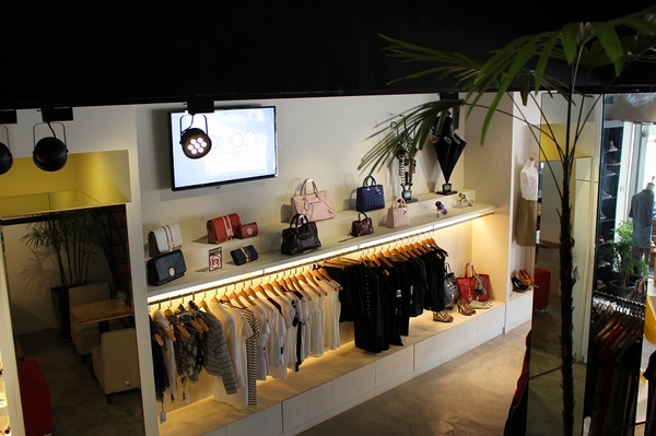 COMOC Square & Cafe：COMOC Square & Cafe ✪ 一場時尚與美食結合的饗宴~103.08.08