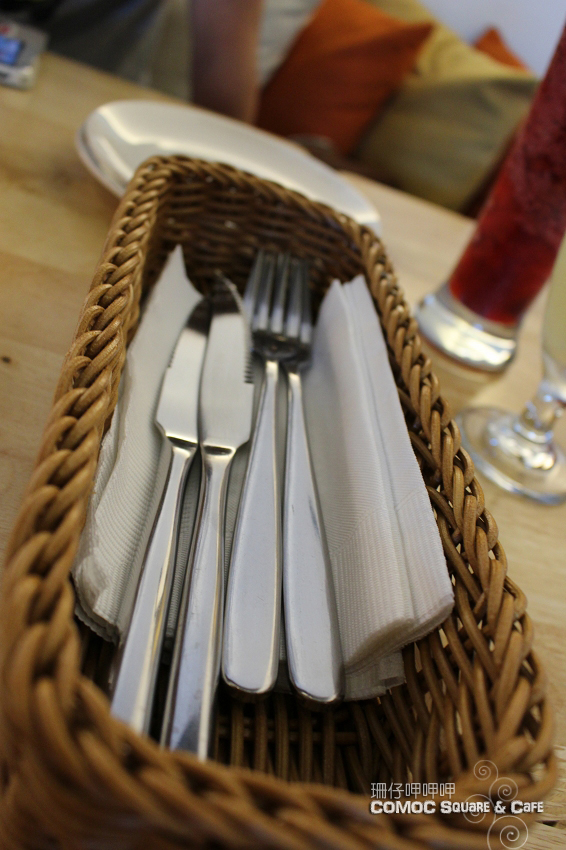COMOC Square & Cafe：COMOC Square & Cafe ✪ 一場時尚與美食結合的饗宴~103.08.08