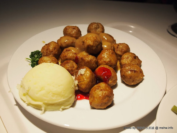 IKEA宜家家居(台中店):【食記】台中南屯-IKEA 宜家家居餐廳 : 原來不Q的貢丸就是瑞典美食,賣場用餐也能比餐廳更有情調…