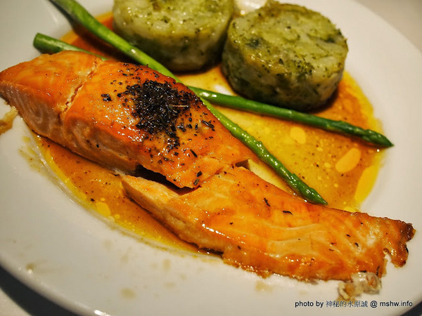 IKEA宜家家居(台中店):【食記】台中南屯-IKEA 宜家家居餐廳 : 原來不Q的貢丸就是瑞典美食,賣場用餐也能比餐廳更有情調…