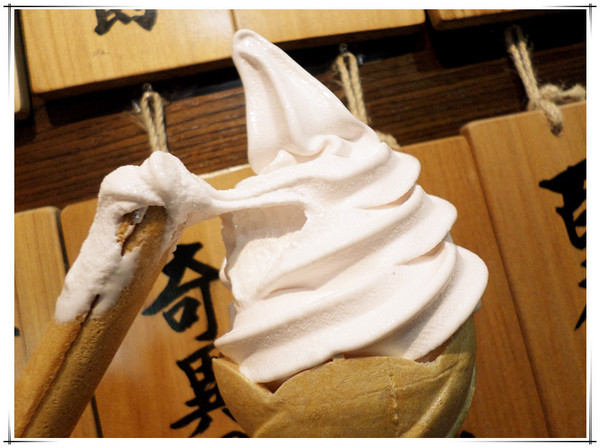 綣綣屋 霜淇淋專賣:【口碑卷17】台南#日式風散步甜食夏日炎炎來一支----綣綣屋 霜淇淋專賣