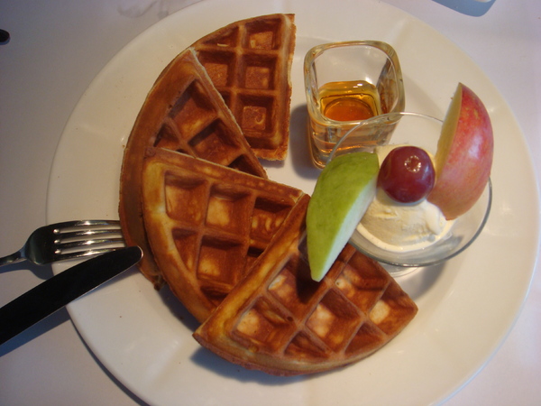 鳥窩窩私房菜(名統百貨店):河邊鳥籠中的悠閒午茶