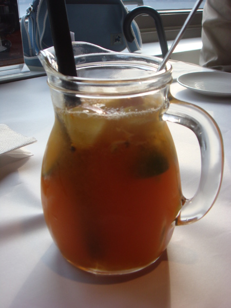 鳥窩窩私房菜(名統百貨店):河邊鳥籠中的悠閒午茶