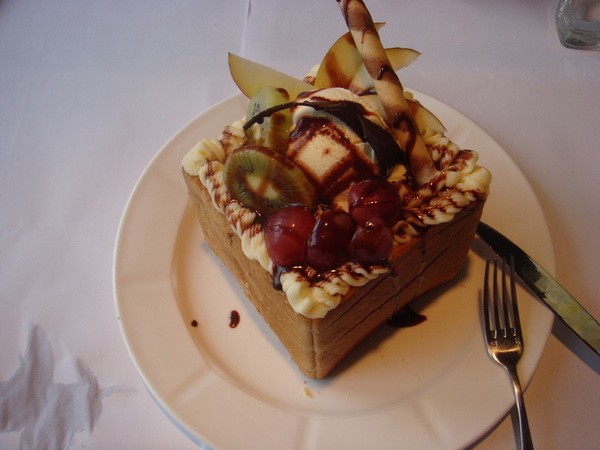 鳥窩窩私房菜(名統百貨店):河邊鳥籠中的悠閒午茶