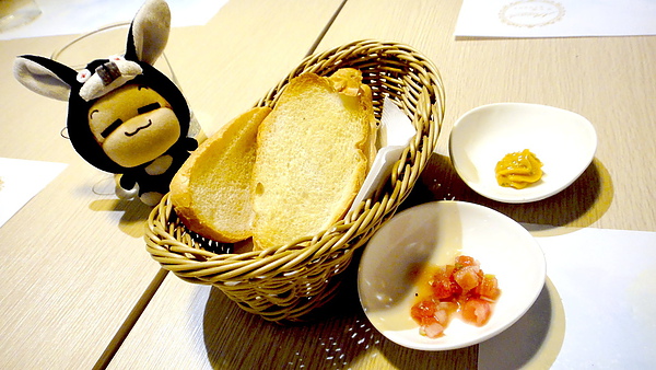 莫卡迪義法創意料理:【台北東區】精緻甜點創意無限!Mocadi 莫卡迪義法創意料理!