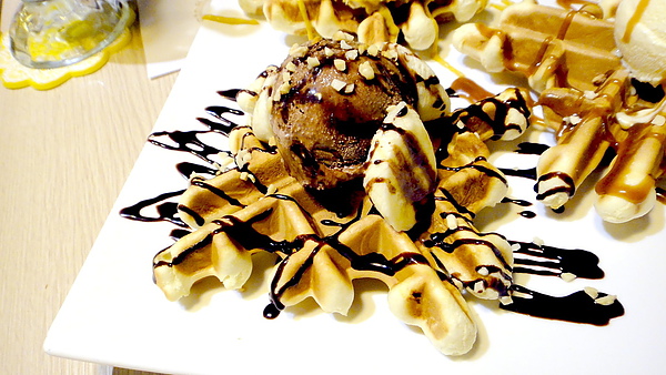 莫卡迪義法創意料理:【台北東區】精緻甜點創意無限!Mocadi 莫卡迪義法創意料理!