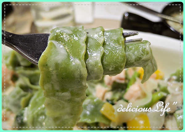 奶油菠菜燻鮭魚寬麵3