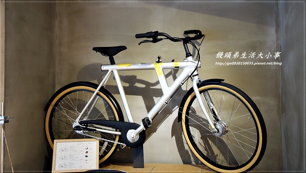 Fabrica 椅子:【食記/台北市】捷運美食~充滿時尚感的用餐空間♪♪ Fabrica 椅子♪♪