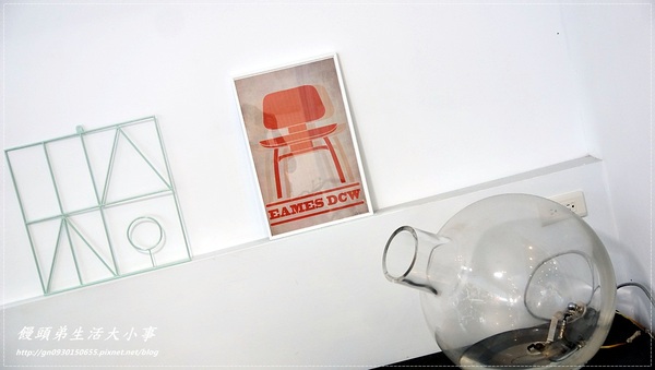 Fabrica 椅子:【食記/台北市】捷運美食~充滿時尚感的用餐空間♪♪ Fabrica 椅子♪♪