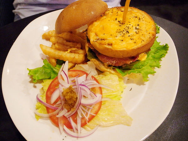 Rock Shock 驚嚇搖滾廚房：【台北】初訪「Rock Shock 驚嚇搖滾廚房」-爆漿布朗尼