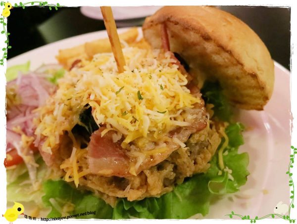 台北-Rock Shock 驚嚇搖滾廚房-聖誕夜驚魂-漢堡套餐-漢堡