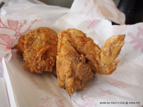 苑裡耕牛園市場雞排:【食記】苗栗苑裡-耕牛園炸雞之秒殺雞塊 : 隱藏於市場中的銅板美食