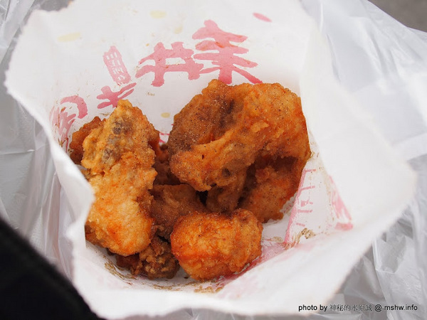 苑裡耕牛園市場雞排:【食記】苗栗苑裡-耕牛園炸雞之秒殺雞塊 : 隱藏於市場中的銅板美食