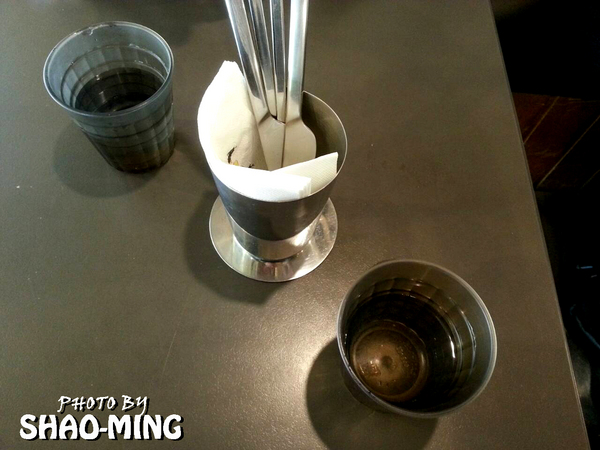 鯊魚咬吐司：(台中)學士路總店『鯊魚咬吐司』輕鬆活潑美味早午餐