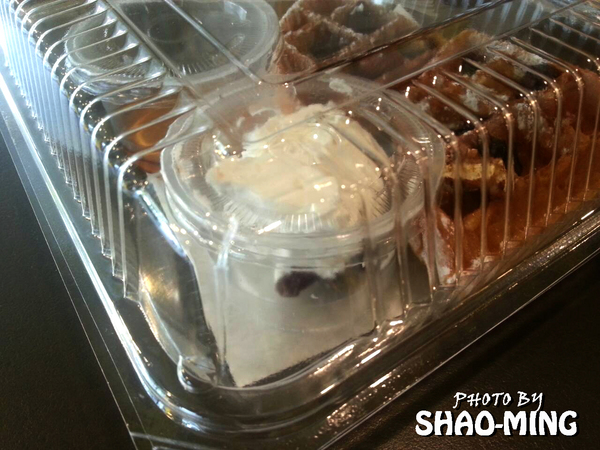 鯊魚咬吐司：(台中)學士路總店『鯊魚咬吐司』輕鬆活潑美味早午餐