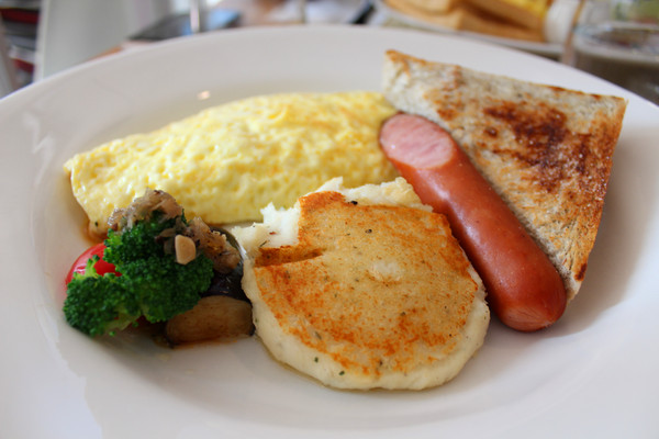 Hello Hello Kitchen：[台南] hello早安,來kitchen吃早午餐囉~