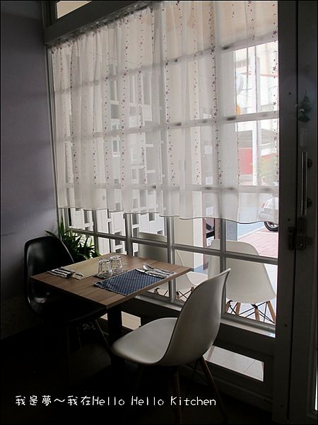 Hello2 Kitchen27.JPG