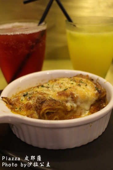 piazza皮耶薩：到東區吃義大利街頭小吃『Piazza 皮耶薩』(捷運：忠孝復興站)