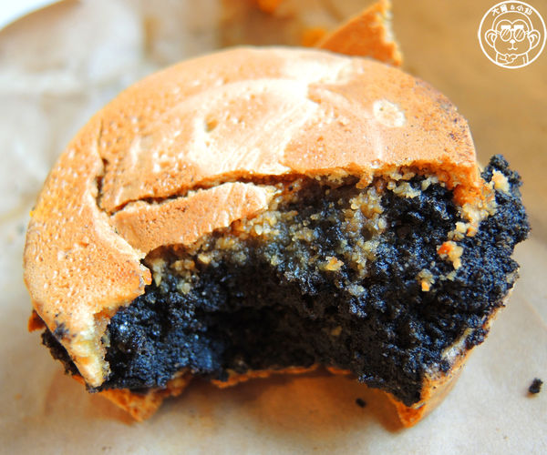 太極鰲車輪餅：呷飽祙【新北板橋･太極鱉車輪餅】排隊爆漿紅豆餅