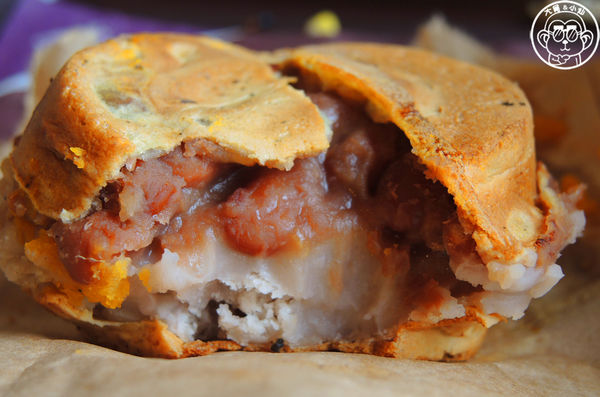 太極鰲車輪餅：呷飽祙【新北板橋･太極鱉車輪餅】排隊爆漿紅豆餅