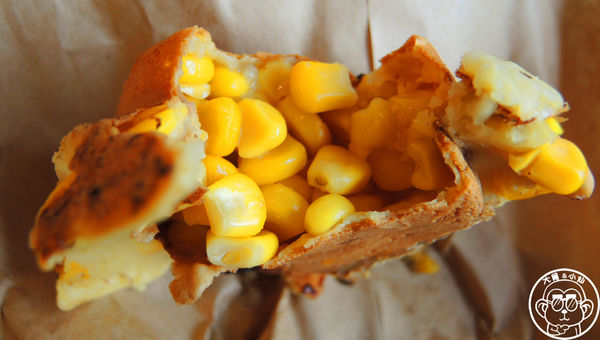 太極鰲車輪餅：呷飽祙【新北板橋･太極鱉車輪餅】排隊爆漿紅豆餅