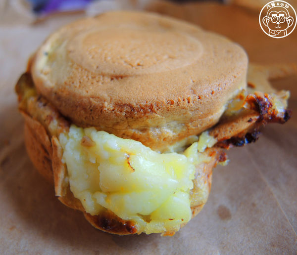 太極鰲車輪餅：呷飽祙【新北板橋･太極鱉車輪餅】排隊爆漿紅豆餅