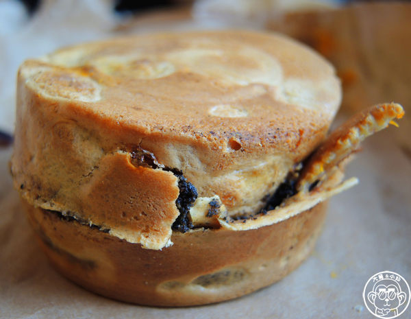 太極鰲車輪餅：呷飽祙【新北板橋･太極鱉車輪餅】排隊爆漿紅豆餅