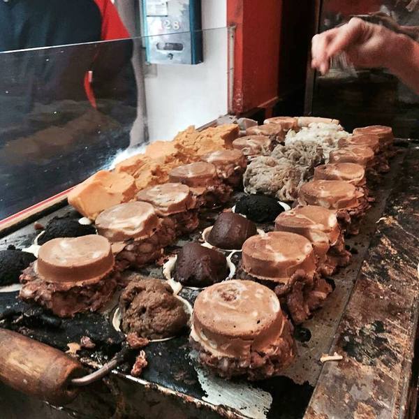 太極鰲車輪餅：▌板橋•太極鰲車輪餅 ▌薇拉小公主愛吃卡慘死的說 • 他很醜 , 但是他很可口 ...  掀起 10元 車輪餅戰